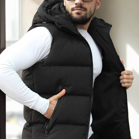 Hooded Puffer Vest // Black (S)