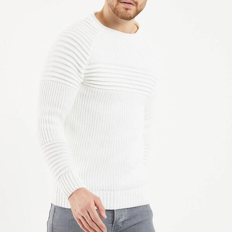 Crewneck Patterned Knit Sweater // White (S)