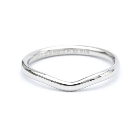 Tiffany & Co. // Platinum Curved Band Ring // Ring Size: 8 // Store Display