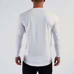 Crewneck Long Sleeve Curved Hem T-Shirt // White (XS)