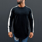 Form Fitting Striped Longsleeves Crewneck T-Shirt // Black + White (M)