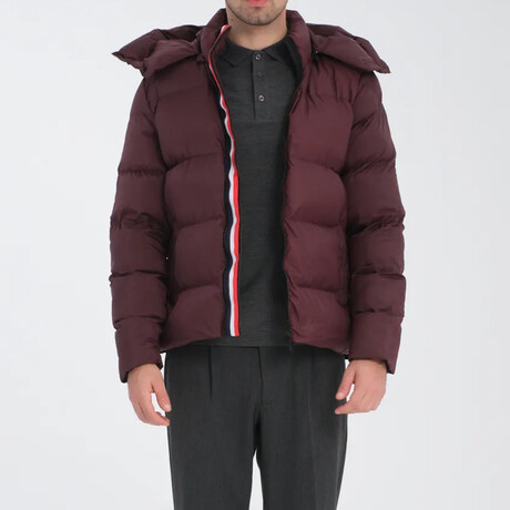 Hooded Slim fit Puffer Coat // Burgundy (S)