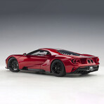 Ford GT 2017, Liquid Red/Silver Stripes