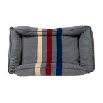 Pendleton Kuddler Dog Bed // Cabin Stripe Gray (Medium)