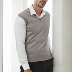 V-Neck Knit Sweater // Light Gray (M)