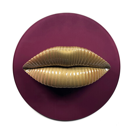 Lips Sculpture // Glossy Light Gold On Burgundy