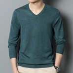 Solid V-Neck Pullover // Emerald (XL)