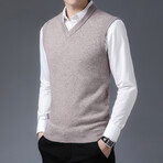 V-Neck Solid Vest // Camel (L)