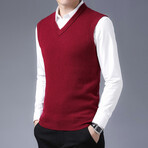 V-Neck Solid Vest // Burgundy (L)