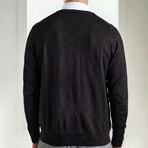 V-Neck Knitted Sweater // Black (M)
