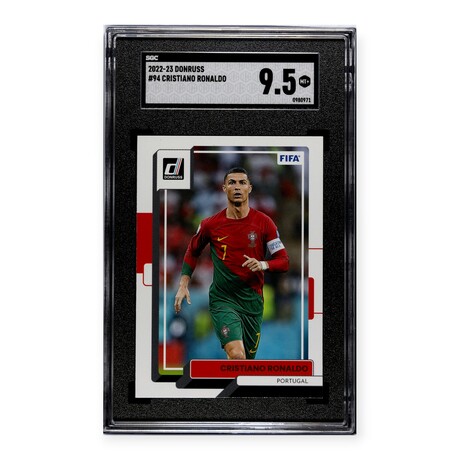 Cristiano Ronaldo // 2022-23 Donruss FIFA // SGC 9.5 Mint+