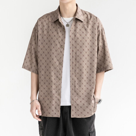 B Pattern Short-Sleeve Oversized Button-Up Shirt // Brown (XS)