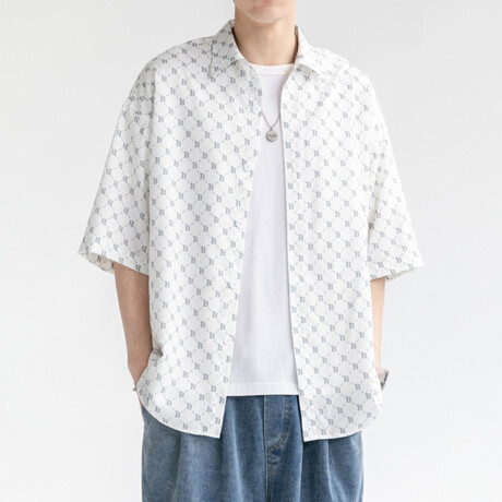 B Pattern Short-Sleeve Oversized Button-Up Shirt // White (XS)