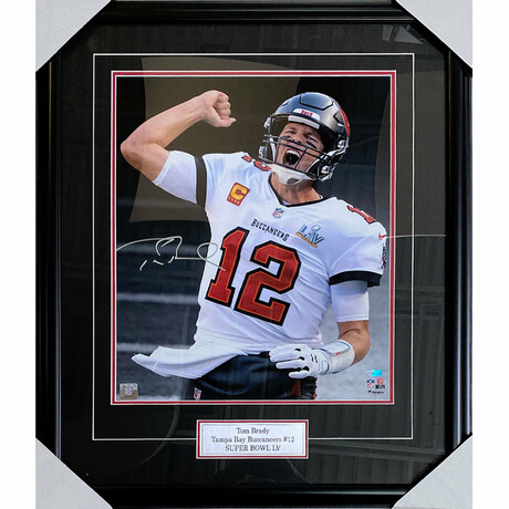 Tom Brady // Tampa Bay Buccaneers // Framed Signed 16X20 Photo