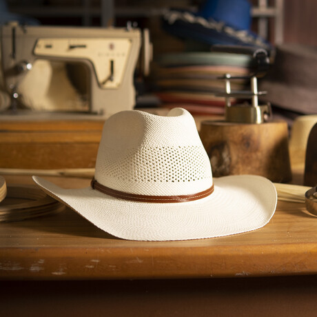 Cowboy Deluxe // White (S)