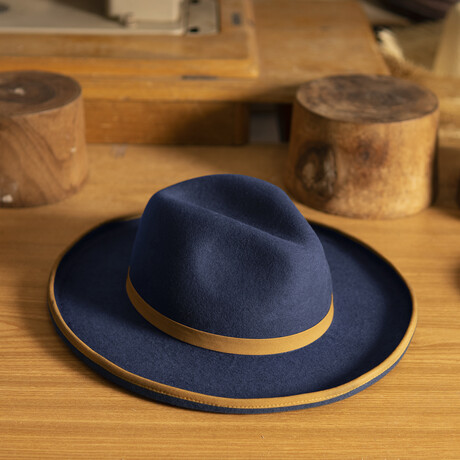 Crooner // Blue (S)