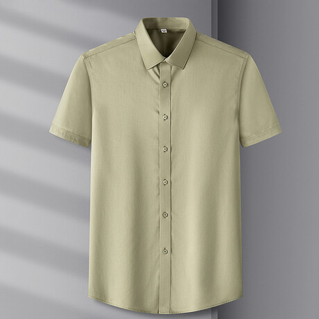 Solid Short Sleeve Button-Up Shirt // Camel (XS)