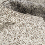 Natural Kobe Cowhide Rug // 5' X 7' (Brown & White)