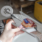 Star Trek // Discovery Crossfield Starship Metal Pizza Cutter