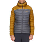 Rab // Men's // Microlight Alpine Down Jacket // Footprint/Graphene (S)