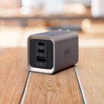 Profile 100 // 100W // 2 USB-C + 1 USB-A