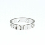 Gucci // 18k White Gold Icon Ring // Ring Size: 7.25 // Store Display