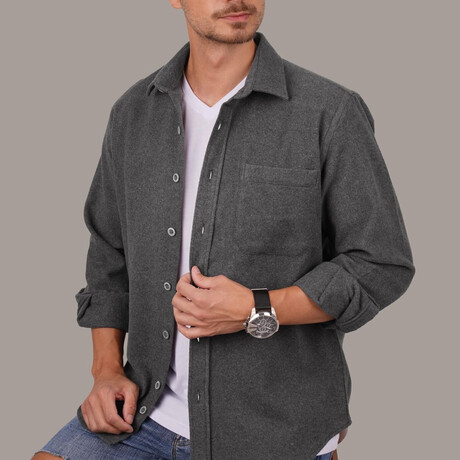Solid // Button-Up Shirt // Oversize Fit // Smoked (S)