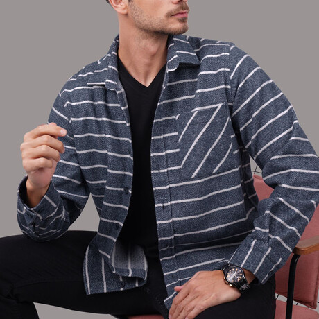 Striped // Button-Up Shirt // Oversize Fit // Blue (S)