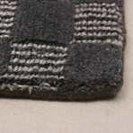 Tarian Dark Grey Rug (5'0"W x 8'0"L)