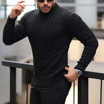 Crewneck Cable Knit Pullover // Black (XL)