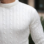 Crewneck Cable Knit Pullover // White (M)