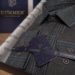 Plaid Flannel Button-Up Shirt // Black (M)