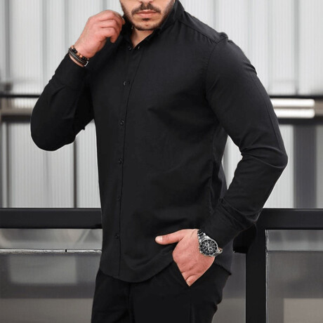 Solid Long-Sleeve Button-Up Shirt // Black (S)