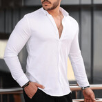 Solid Long-Sleeve Button-Up Shirt // White (M)