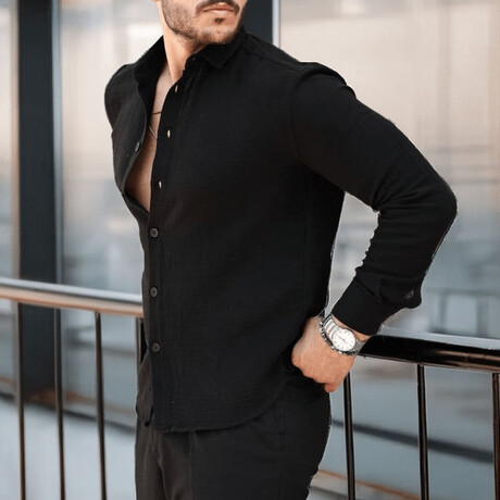 Solid Textured Long-Sleeve Button-Up Shirt // Black (S)