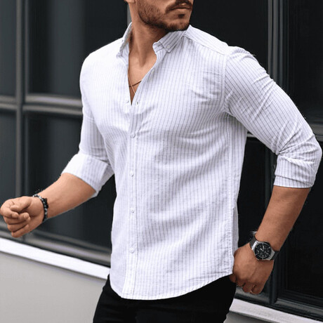 Striped Long-Sleeve Button-Up Shirt // White (S)