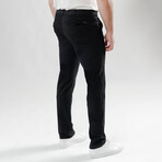 Black UltraFlex Slim Chino // Black (30/30)