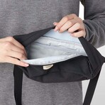 Ulvo Medium Hip Pack // Black