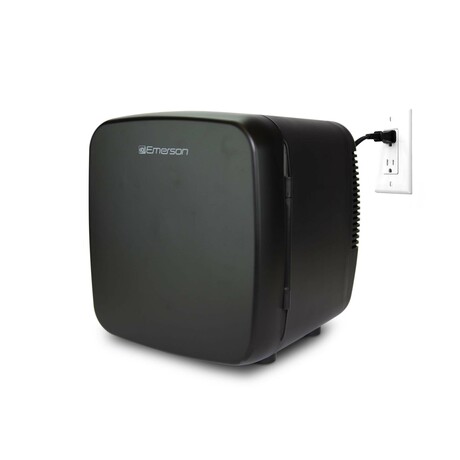 Thermoelectric Fridge // 9L (12 Cans) // Black