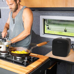 Thermoelectric Fridge // 9L (12 Cans) // Black