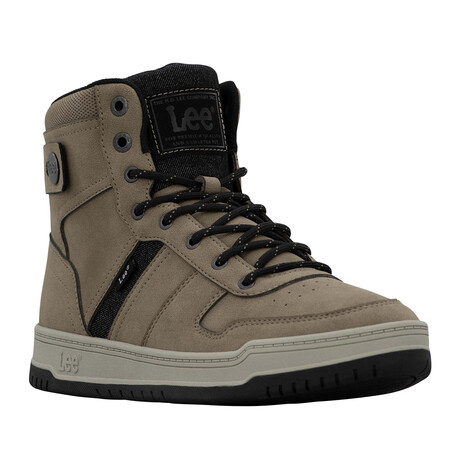 Noah Hi // Driftwood (US: 7.5)