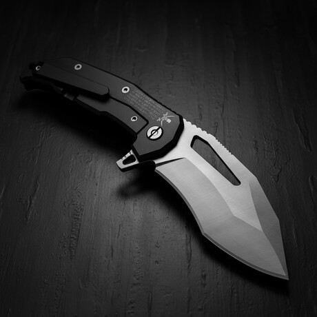 AKRAV Gen.6X // Plain Edge. Recurve Blade