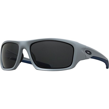 Oakley // Unisex // Valve Sunglasses // Fog + Grey Polarized