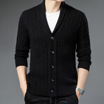 Cable-knit Cardigan // Black (M)
