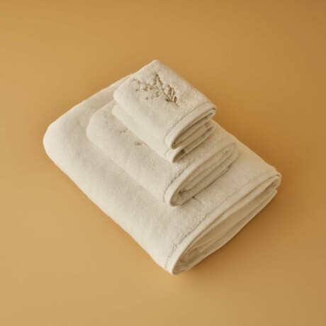 Exclusive Floral Embroidered Cotton Towel Set (4 Piece)