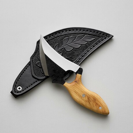 The Claw Of Leopard // Spear Point // Olive Wood