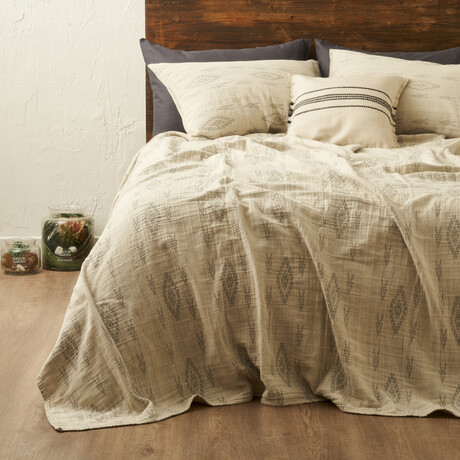 Merlin Cotton Coverlet with Shams