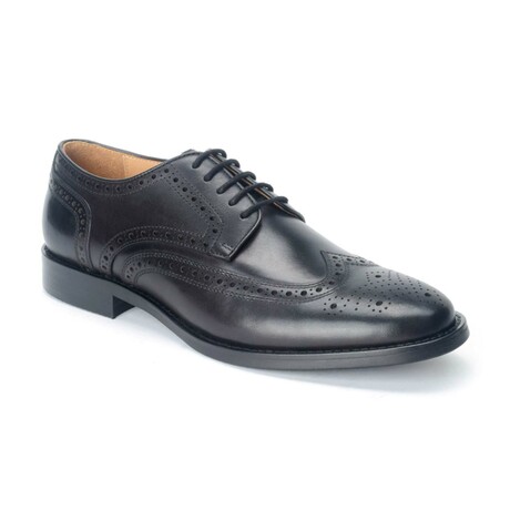 Bixby Brogue Derbys // Black (US: 8)