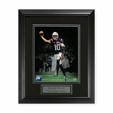 Drake Maye // New England Patriots // Unsigned Photo + Framed // Throw