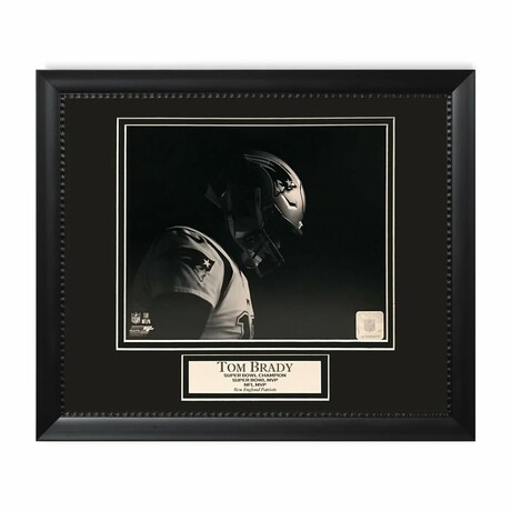 Tom Brady // New England Patriots // Unsigned Photo + Framed